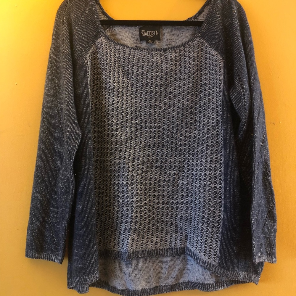Cute lightweight sweater!